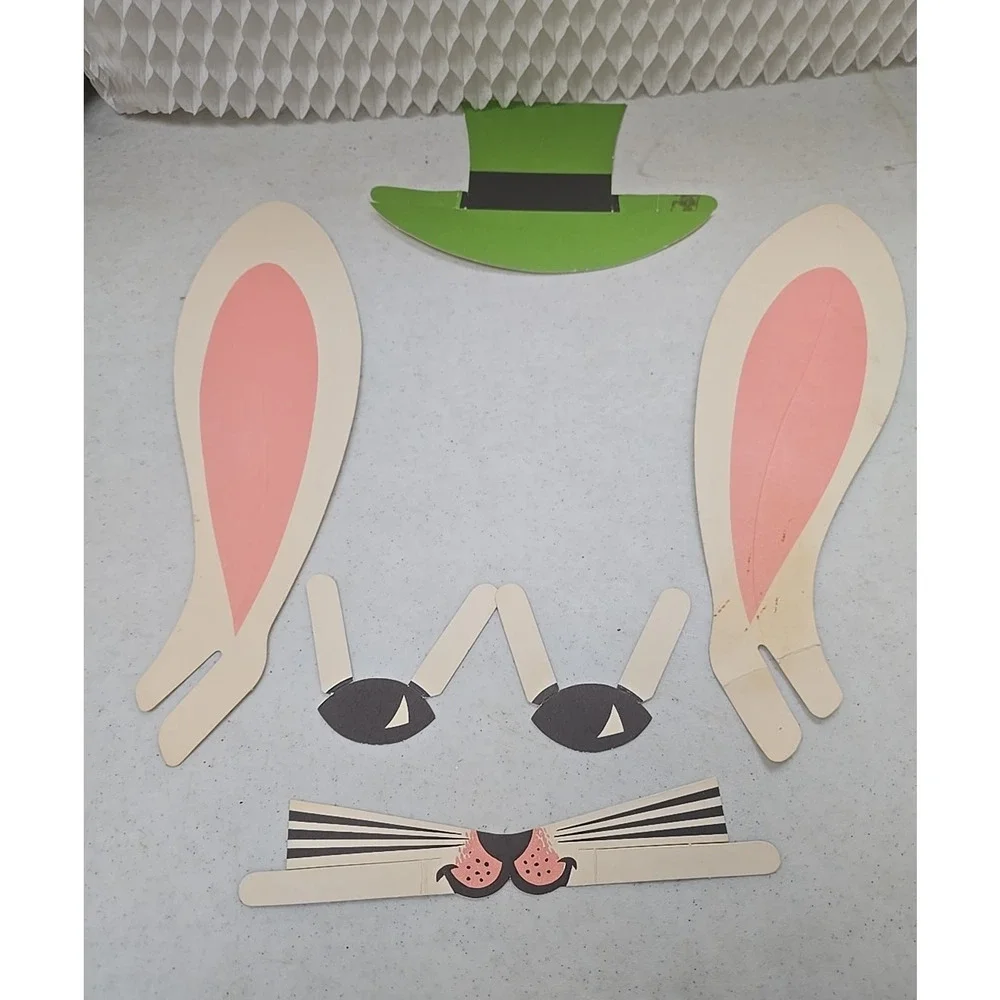 Vintage‎ Holiday Easter Bunny Rabbit Honeycomb Centerpiece Table Decor